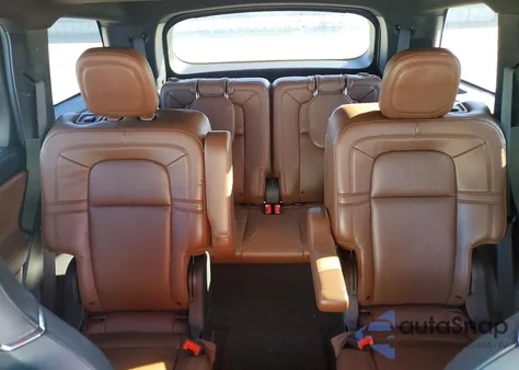 2021 Lincoln Aviator Reserve z USA, uszkodzony, nr VIN 5LM5J7XC5MGL06614